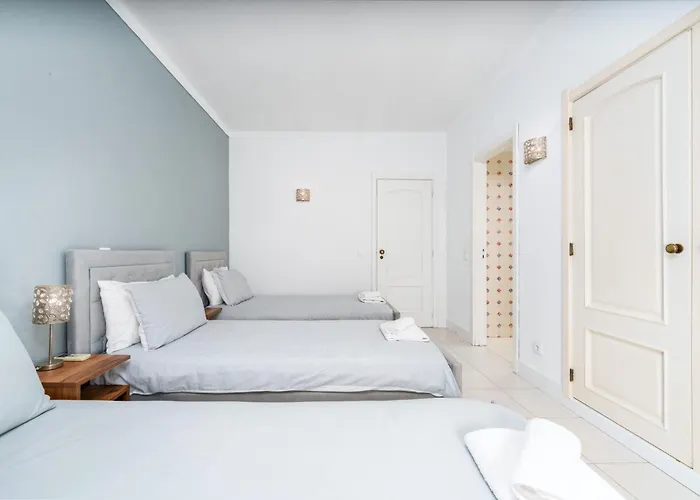 402 - Oura - 2 Bedroomed - Sea View Albufeira