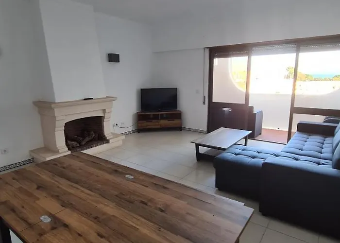 شقة 402 - Oura - 2 Bedroomed - Sea View البوفيرا