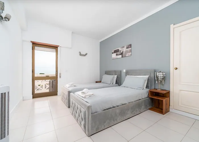 شقة 402 - Oura - 2 Bedroomed - Sea View البوفيرا