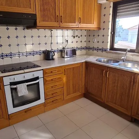 402 - Oura - 2 Bedroomed - Sea View אלבופיירה